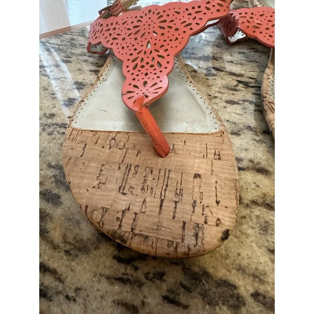Coach & Four Laser Cut Medallion Cork Thong Sandals Sz8.5 - Picture 2 of 8